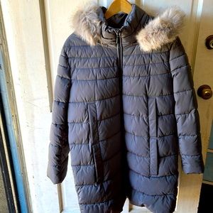 DNKY GREY WINTER JACKET.  Has multiple pockets, knee length 5’6 ht.  Never worn.